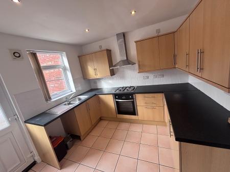 3 bedroom Terraced House to let in Kirkby Street, Lincoln, LN5