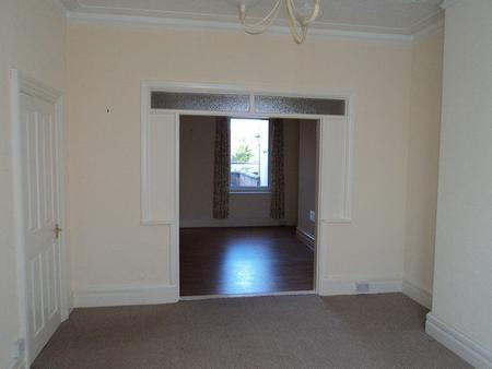 4 bedroom Terraced House to let in Newark Road, Lincoln, LN5