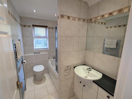 4 bedroom Bungalow to let in Dycote Lane, Welbourn, LN5