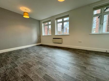 2 bedroom Apartment to let in Birmingham New Road, Coseley, Wolverhampton, WV14