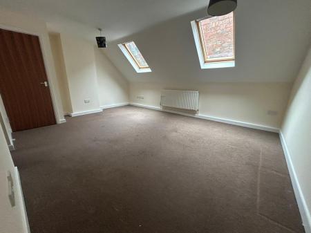 1 bedroom Flat to let in Queen Square, Wolverhampton, WV1