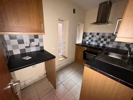 1 bedroom Flat to let in Queen Square, Wolverhampton, WV1