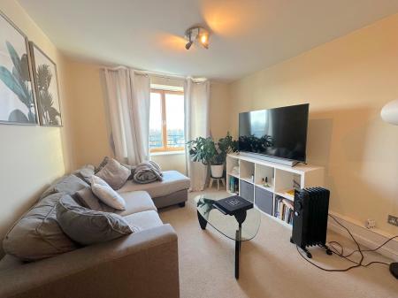 2 bedroom Flat for sale in 50 Gomer Street, Willenhall, Wolverhampton, WV13