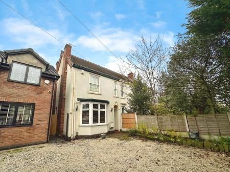 3 bedroom Semi-detached house for sale in Amos Lane, Wednesfield, Wolverhampton, WV11