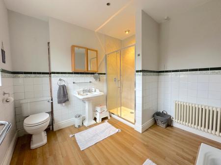 3 bedroom Semi-detached house for sale in Amos Lane, Wednesfield, Wolverhampton, WV11