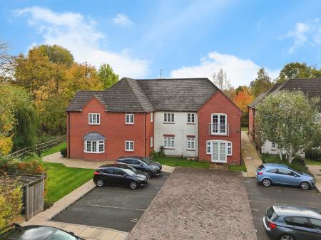 2 bedroom Apartment for sale in Beaumont House, Old Stafford Road, Coven