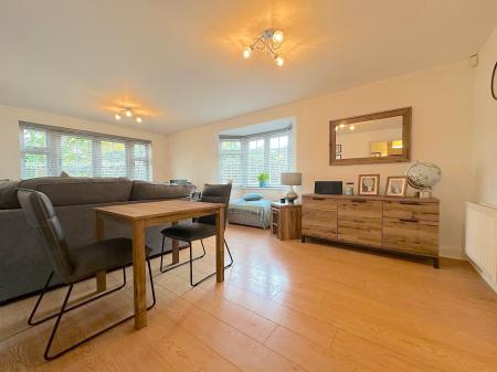 2 bedroom Apartment for sale in Beaumont House, Old Stafford Road, Coven