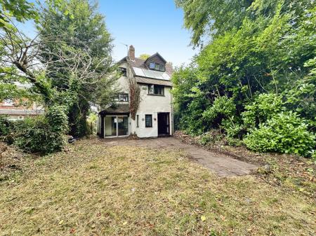 4 bedroom Detached house for sale in Birches Barn Road, Wolverhampton, WV3