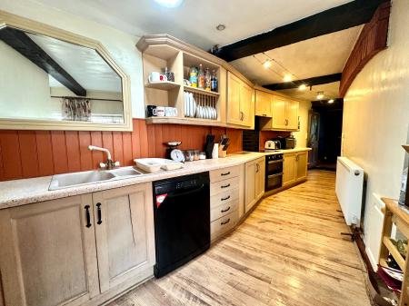 4 bedroom Detached house for sale in Birches Barn Road, Wolverhampton, WV3