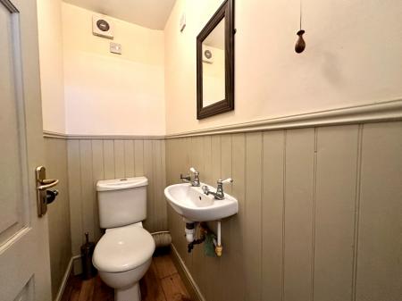 4 bedroom Detached house for sale in Birches Barn Road, Wolverhampton, WV3
