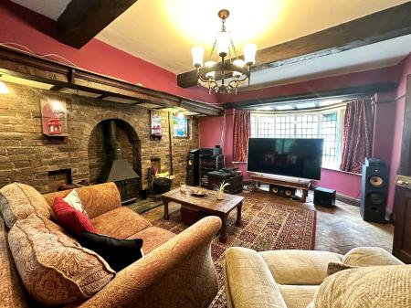 4 bedroom Detached house for sale in Birches Barn Road, Wolverhampton, WV3