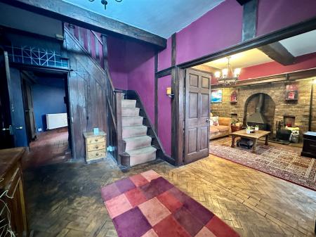 4 bedroom Detached house for sale in Birches Barn Road, Wolverhampton, WV3