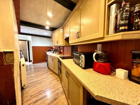 4 bedroom Detached house for sale in Birches Barn Road, Wolverhampton, WV3