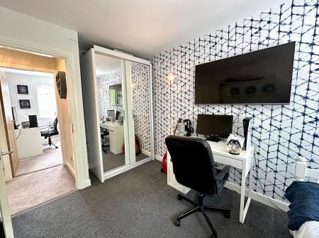 5 bedroom Detached house for sale in Bluebell Crescent, Wednesfield, Wolverhampton, WV11