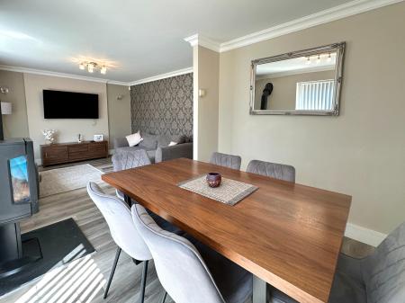 5 bedroom Detached house for sale in Bluebell Crescent, Wednesfield, Wolverhampton, WV11