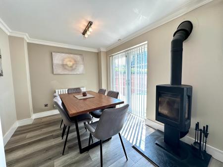 5 bedroom Detached house for sale in Bluebell Crescent, Wednesfield, Wolverhampton, WV11