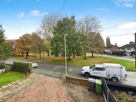 3 bedroom Semi-detached house for sale in Cadman Crescent, Fallings Park, Wolverhampton, WV10