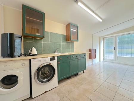 3 bedroom Semi-detached house for sale in Cadman Crescent, Fallings Park, Wolverhampton, WV10