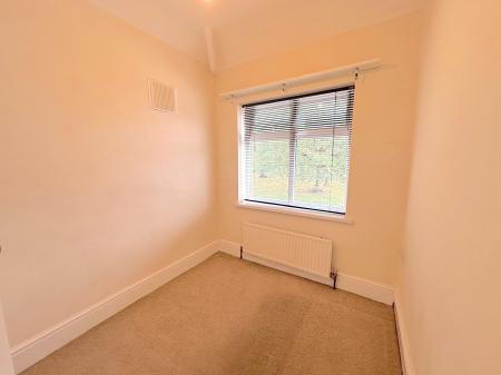 3 bedroom Semi-detached house for sale in Cadman Crescent, Fallings Park, Wolverhampton, WV10
