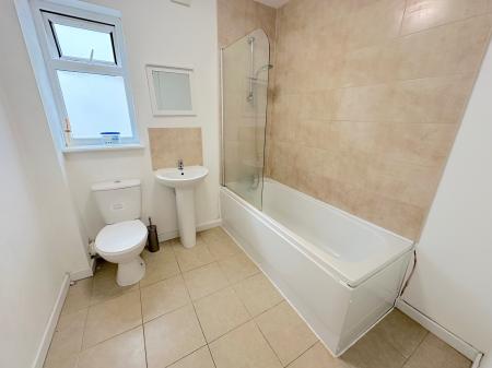 1 bedroom Flat for sale in Christ Church Court, Whitmore Reans, Wolverhampton, WV6