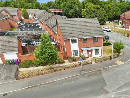 3 bedroom End of terrace house for sale in Constantine Way, Bilston, WV14
