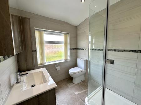 3 bedroom Semi-detached house for sale in Deyncourt Road, Wednesfield, Wolverhampton, WV10