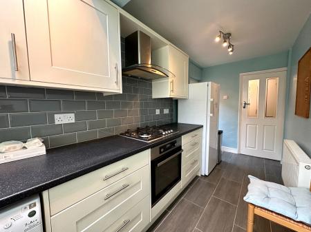 3 bedroom Semi-detached house for sale in Deyncourt Road, Wednesfield, Wolverhampton, WV10