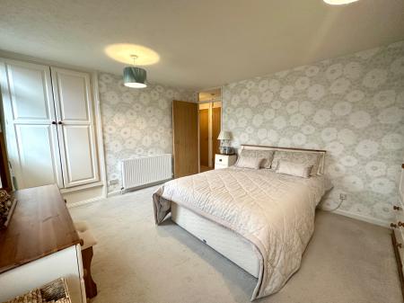 3 bedroom Semi-detached house for sale in Ecclestone Road, Wednesfield, Wolverhampton, WV11