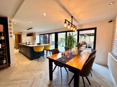 7 bedroom Detached house for sale in The Croft, Engine Meadow
