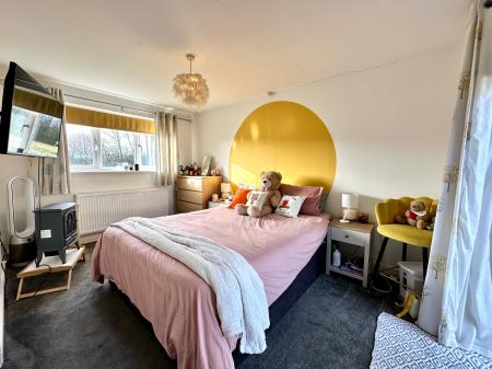 7 bedroom Detached house for sale in The Croft, Engine Meadow