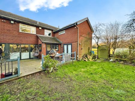 7 bedroom Detached house for sale in The Croft, Engine Meadow