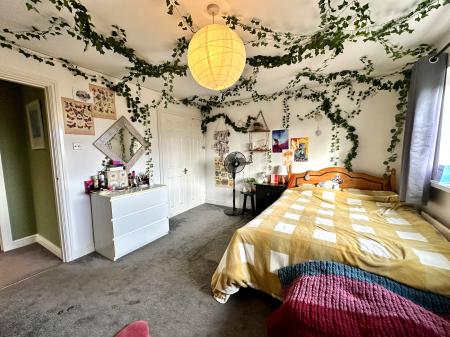 7 bedroom Detached house for sale in The Croft, Engine Meadow