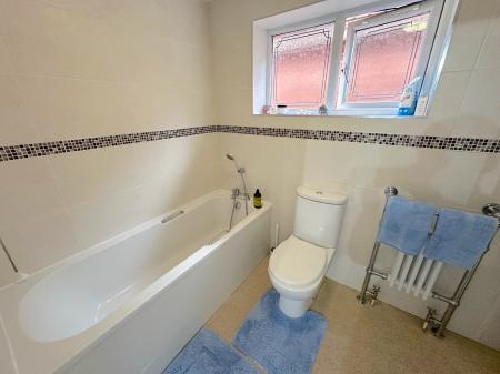 4 bedroom Detached house for sale in Halecroft Avenue, Wednesfield, Wolverhampton, WV11