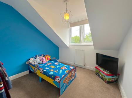 4 bedroom Detached house for sale in Halecroft Avenue, Wednesfield, Wolverhampton, WV11
