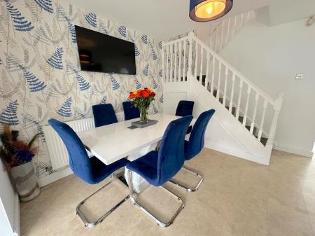 4 bedroom Detached house for sale in Halecroft Avenue, Wednesfield, Wolverhampton, WV11