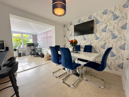 4 bedroom Detached house for sale in Halecroft Avenue, Wednesfield, Wolverhampton, WV11