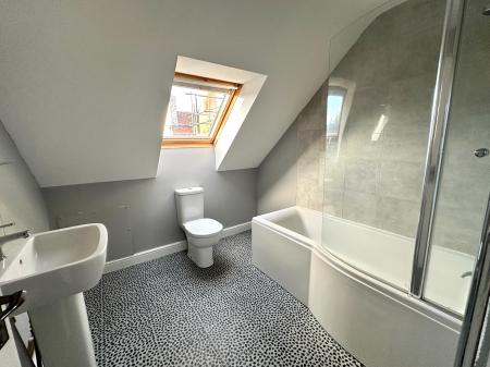 4 bedroom Detached house for sale in High Hill, Essington, Wolverhampton, WV11