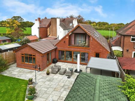 4 bedroom Detached house for sale in High Hill, Essington, Wolverhampton, WV11