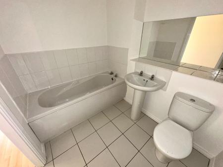 2 bedroom Apartment for sale in Jeremiah Road, Wolverhampton, WV10