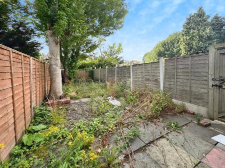 2 bedroom Terraced House for sale in Leslie Road, Park Village, Wolverhampton, WV10