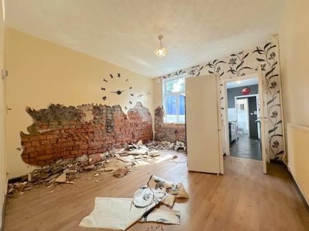 2 bedroom Terraced House for sale in Leslie Road, Park Village, Wolverhampton, WV10