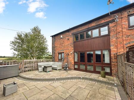 3 bedroom Barn Conversion for sale in Manor Farm Barns, Essington, Wolverhampton, WV11
