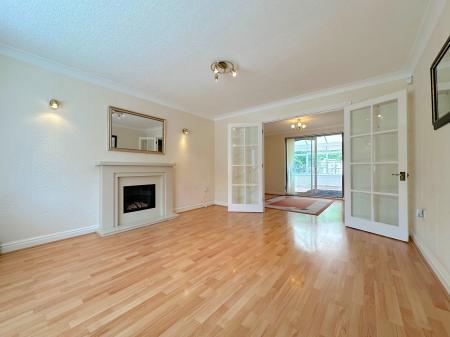 4 bedroom Detached house for sale in Meadow Croft, Perton, Wolverhampton, WV6