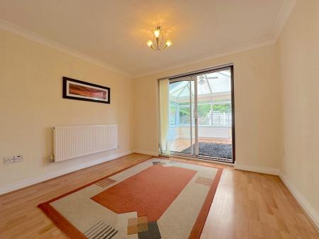 4 bedroom Detached house for sale in Meadow Croft, Perton, Wolverhampton, WV6