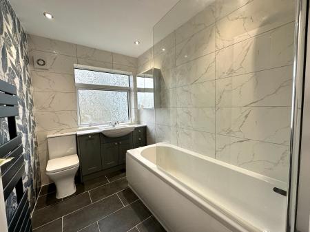 3 bedroom Semi-detached house for sale in Mount Road, Lanesfield, Wolverhampton, WV4