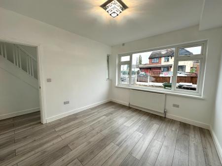 3 bedroom Semi-detached house for sale in Mount Road, Lanesfield, Wolverhampton, WV4