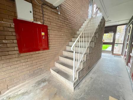 1 bedroom Flat for sale in Ratcliffe Road, Wednesfield, Wolverhampton, WV11