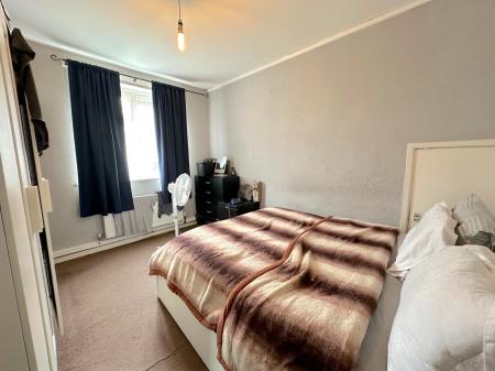 1 bedroom Flat for sale in Ryton Close, Wednesfield, Wolverhampton, WV10