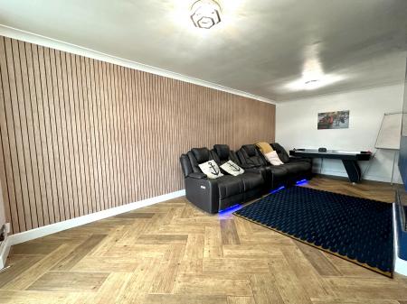 3 bedroom Semi-detached house for sale in Sambrook Road, Wolverhampton, WV10