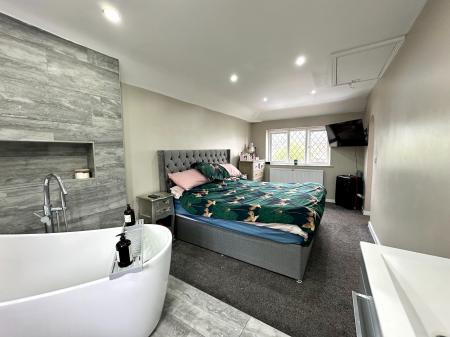 3 bedroom Semi-detached house for sale in Sambrook Road, Wolverhampton, WV10